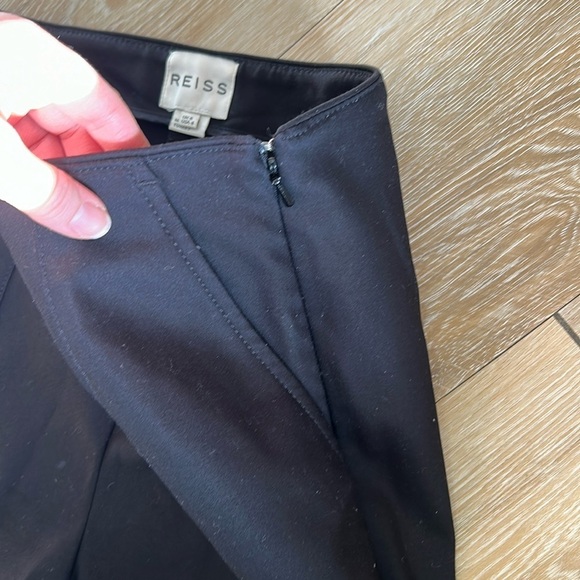 Reiss Side Zip Nancy Slim Tapered Flat Front Ankle Zip Pants - Picture 5 of 10